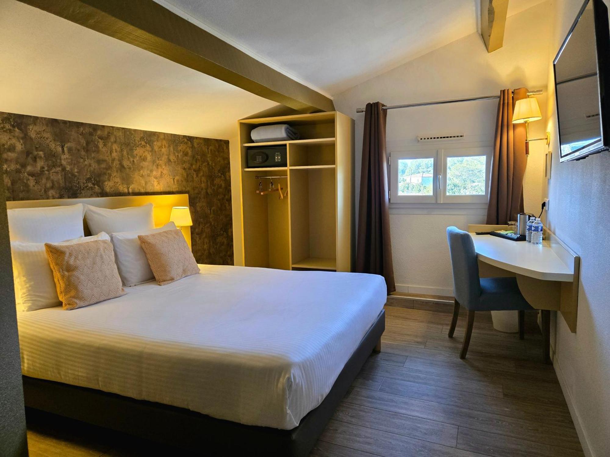 Hotel Le Saint-Genies Uzès المظهر الخارجي الصورة