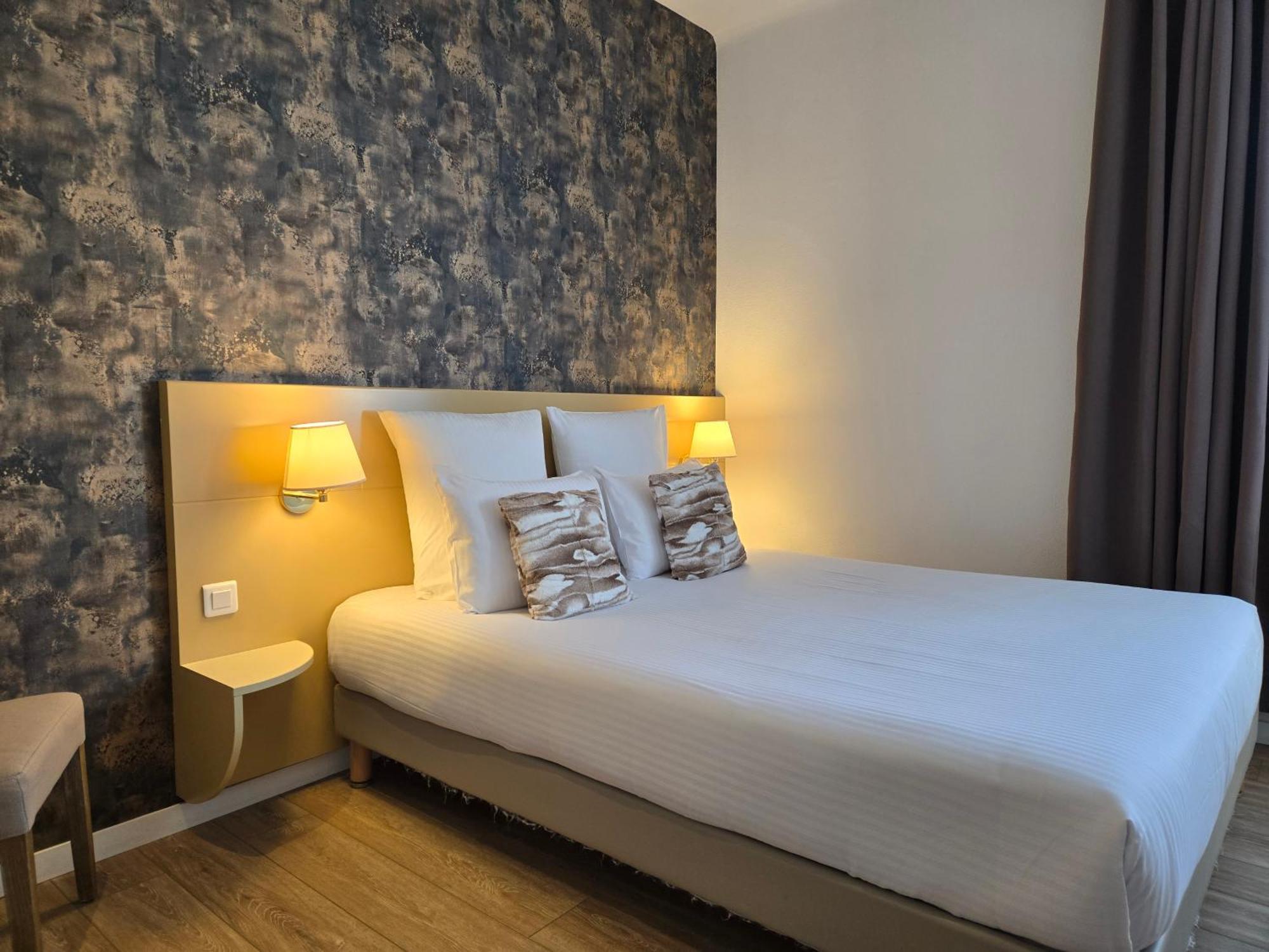 Hotel Le Saint-Genies Uzès المظهر الخارجي الصورة