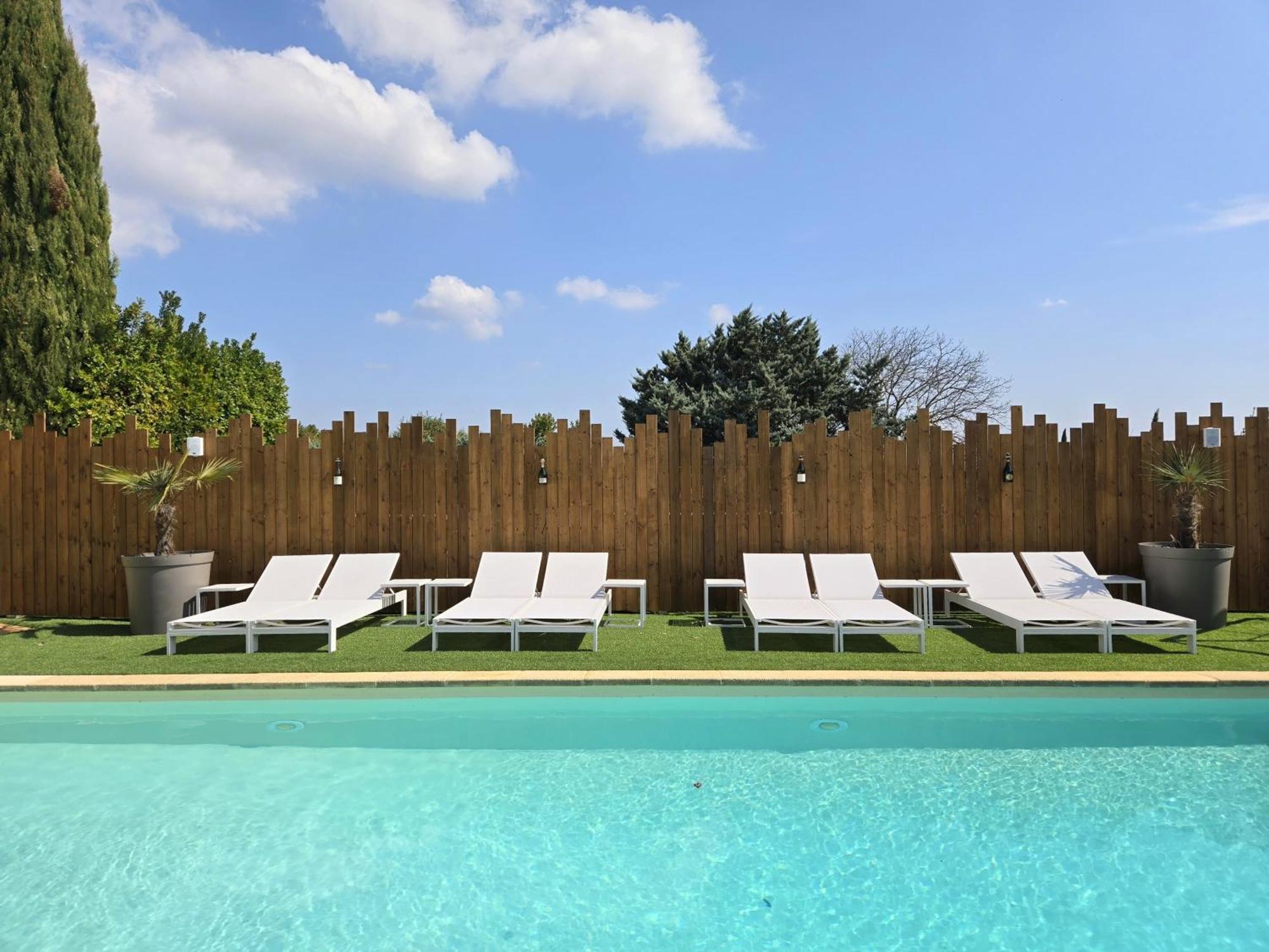 Hotel Le Saint-Genies Uzès المظهر الخارجي الصورة