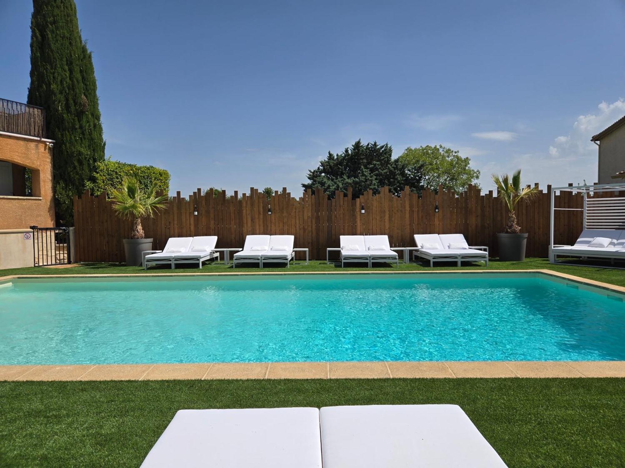 Hotel Le Saint-Genies Uzès المظهر الخارجي الصورة