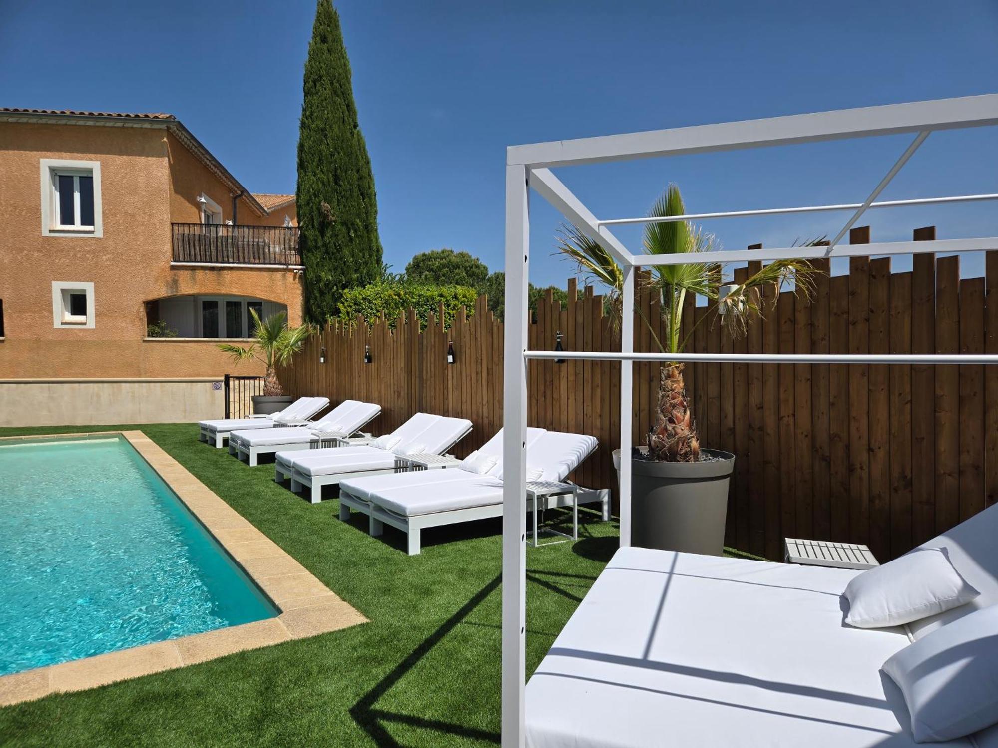 Hotel Le Saint-Genies Uzès المظهر الخارجي الصورة